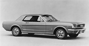 Ford Mustang (1966) - Hardtop-Coupé des Baujahres 1966 mit V8-4,7-Liter-Motor