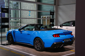 Ford Mustang (2025) - lässt Erinnerungen an die Vergangenheit wach werden - 38. Auto Zürich 2025