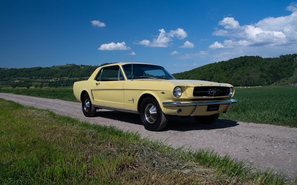 Ford Mustang 260 V8 (1965) - offered as lot 07 at the auction of the Oldtimer Gallery at the Swiss Classic World in Lucerne on May 31, 2025