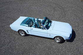 Ford Mustang 260 V8 Convertible (1964) - als Lot 54 an der Versteigerung der Oldtimer Galerie Toffen anlässlich der Dolder Classics am 11. Juni 2016