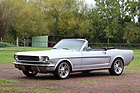 Ford Mustang 289 Convertible (1966) - Lot 058 an der Artcurial „Automobiles sur les Champs" Versteigerung 2024