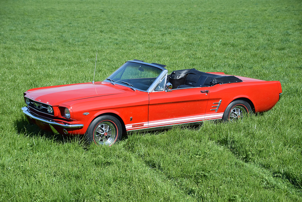 Ford Mustang 289 Convertible (1966) - angeboten an der Versteigerung der Oldtimer Galerie in Toffen am 29. April 2017