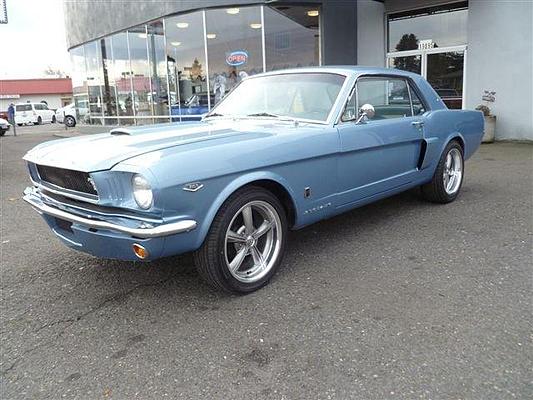 Ford Mustang 289 GT (1965) - angeboten als Lot 48 an der Versteigerung der Oldtimer Galerie Toffen vom 1. Dezember 2012