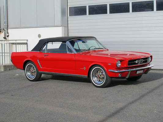 Ford Mustang 289 V8 Convertible (1965) - als Lot 54 an der Versteigerung der Oldtimer Galerie Toffen am 21. April 2018