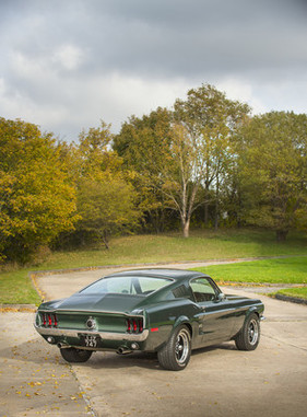 Ford Mustang 390 GT (1967) - kräftige Statur mit 1,8 Metern Breite
