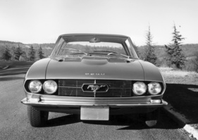 Ford Mustang Bertone (1965) - der schöne Entwurf von vorne - Wo waren wohl die Scheinwerferabdeckungen geblieben? Ford Mustang Bertone (1965) - der schöne Entwurf von vorne - Wo waren wohl die Scheinwerferabdeckungen geblieben?