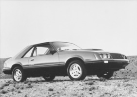 Ford Mustang Cobra (1979) – Sportmodell mit turbogeladenem 2,3-Liter-Vierzylinder und 132 PS