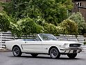 Bild: Ford Mustang Convertible (1965) - als Lot 243 an der Bonhams Goodwood Revival Auction 2026