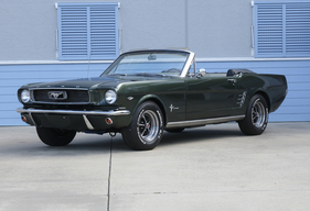 Ford Mustang Convertible (1966) - as lot 2022 at the RM/Sotheby's Fort Lauderdale auction from March 25 to 26, 2022