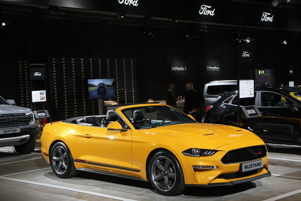 Ford Mustang Convertible (2022) - im klassischen Look - Auto Zürich 2022