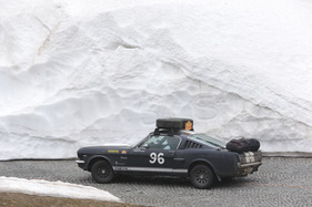 Ford Mustang Fastback (1964) - an der Rallye Peking-Paris 2013 - Sonderprüfung Tremola Tag 31