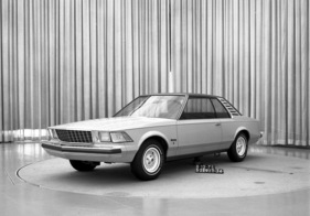 Ford Mustang Fox (1975) - diese Form des Kühlergrills machte es nicht bis zum Schluss
