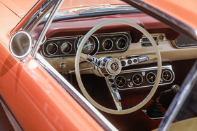 Ford Mustang GT (1966) - Blick ins Interieur - 38. Auto Zürich 2025