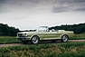 Ford Mustang GT 289 Cabriolet – Ex-Régis Fraissinet (1966) - Lot 201 an der Artcurial „Garden Party in Saint-Tropez" Versteigerung 2024 (© Artcurial, 2024) Ford Mustang GT 289 Cabriolet – Ex-Régis Fraissinet (1966) - Lot 201 an der Artcurial „Garden Party in Saint-Tropez" Versteigerung 2024 (© Artcurial, 2024)