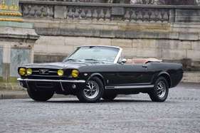 Ford Mustang GT 289 Cabriolet - Henry Ford II (1966) - as lot 124 at the Artcurial auction on the occasion of the Rétromobile in Paris 2018