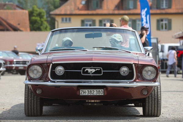 Ford Mustang GT Convertible (1967) - Stämmiger Auftritt dank verbreiterter Spur - 8. Mustang & Shelby Meeting 2024