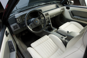 Ford Mustang GT Convertible (1988) - als Lot 102 an der RM Auction Sam Pack am 14./15. November 2014