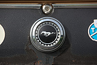 Ford Mustang Grande (1970) - der Mustang zeigt sich auch auf dem Heckemblem