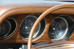 Ford Mustang Grande (1970) - ein Meilentacho muss genügen, einen Drehzahlmesser gibt es nicht