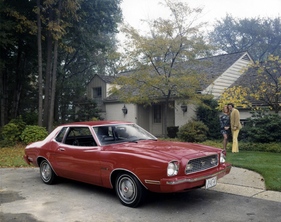 Ford Mustang II (1974) - grösser und nachwievor kein echter Sportwagen