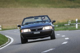 Riesige Scheinwerfer, winziger Kühlergrill: 20 Jahre zuvor war das noch umgekehrt