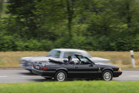 Krasses Pferd: Wenn 330 PS und 550 Nm loslegen, kann selbst der Fotograf nicht mehr mitziehen