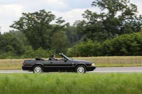 Mit serienmässigen 225 PS ist ein Ford Mustang LX 5.0 Convertible in sieben Sekunden 100 und maximal 227 km/h schnell
