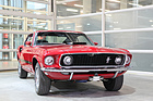 Ford Mustang Mach 1 (1969) - 72'458 Exemplare wurden gebaut, gezeigt von autobau Erlebniswelt Romanshorn - Auto Zürich 2021