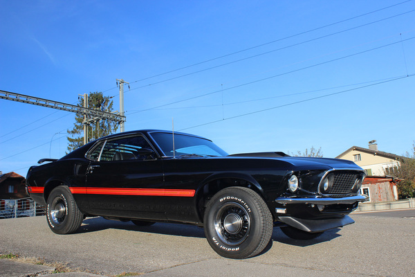 Ford Mustang Mach 1 (1969) - as lot 30 at the auction of the classic car gallery at the Dolder Grand Hotel on June 17, 2017