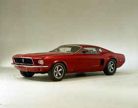 Ford Mustang Mach I Concept (1966) - so wurde er an der Detroit Auto Show 1967 gezeigt - die Front war nun schon fast produktionsnahe