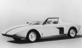 Ford Mustang Prototyp (1963) - der Prototyp von 1963 hatte einen V4-Mittelmotor und zwei Sitze Ford Mustang Prototyp (1963) - der Prototyp von 1963 hatte einen V4-Mittelmotor und zwei Sitze