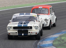 Hockenheim Historic 2011 - packende Rennkämpfe zwischen Zwergen und Hubraumriesen