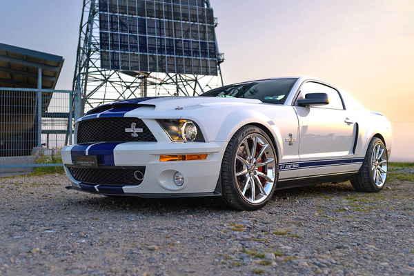 Ford Mustang Shelby GT500 Super Snake (2008) - als 35 an der Swiss Classic World Versteigerung 2026 der Oldtimer Galerie