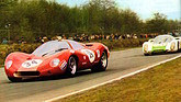 Ford P68 F3L (1968) - BOAC 1000 Km von Brands Hatch, hinter dem Ford folgt Jo Siffert im Porsche 907
