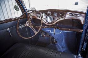 Ford Prefect (1950) - Der Innenraum mit Armaturen aus Holz Ford Prefect (1950) - Der Innenraum mit Armaturen aus Holz