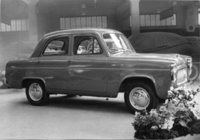Ford Prefect (1954) - vielbeachteter kleiner Wagen - Genfer Automobilsalon 1954