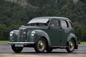Ford Prefect E493A (1950) - mit geöffneter Frontscheibe