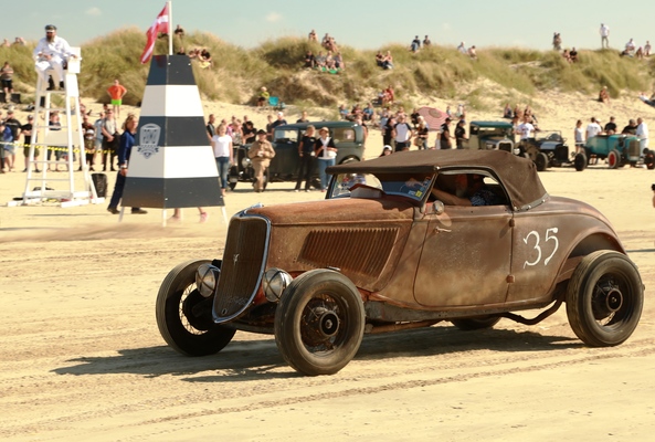 Bild: Ford Roadster (1933)