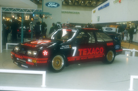 Ford Sierra RS 500 (1987) - Blickfang auf dem Stand von Ford - IAA 1987
