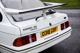 Ford Sierra RS Cosworth (1987) - Mächtiges Luftleitwerk mit Mittelstütze