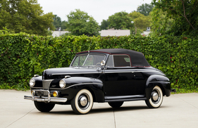 Ford Super DeLuxe Convertible Coupe (1941) - als Lot 196 angeboten an der RM/Sotheby's Hershey Versteigerung vom 5./6. Oktober 2022