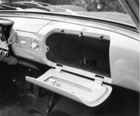 Ford Taunus 12 M (1959) - grosses Handschuhfach Ford Taunus 12 M (1959) - grosses Handschuhfach