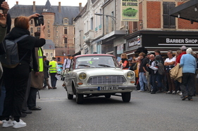 Bild Ford Taunus 12 M (1964) – Embouteillage de Lapalisse 2024