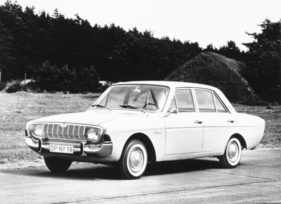 Ford Taunus 17M (1965) - wider and longer than its predecessor