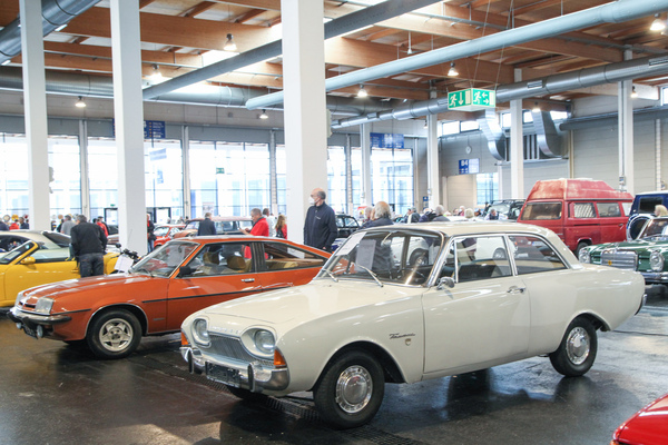 Ford Taunus 17M-P3 (1961) - angeboten für EUR 18'990 - Motorworld Classics Bodensee 2022