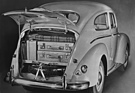 Ford Taunus (1950) - Blick in den Kofferraum, das Reserverad sitzt darunter