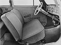 Ford Taunus (1951) - Blick in den Innenraum, man beachte die Lenkradschaltung