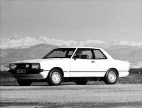 Ford Taunus 2.0 S (1976) – Sportmodell mit Gasdruck-Stossdämpfern und Leichtmetallrädern
