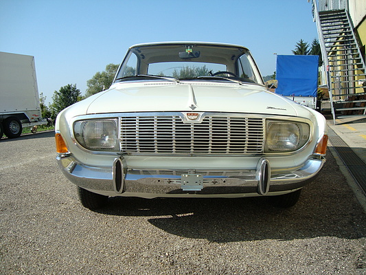 Ford Taunus 20 M Coupé (1965) - angeboten an der "Auktion Classic & Exklusiv Cars" im Salzhaus in Wangen an der Aare am 12./13. Oktober 2012