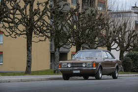 Als der schwungvolle Ami-Prunk bei Opel schon kurz vor der Ablösung stand, kam er bei Ford erst so richtig in Mode